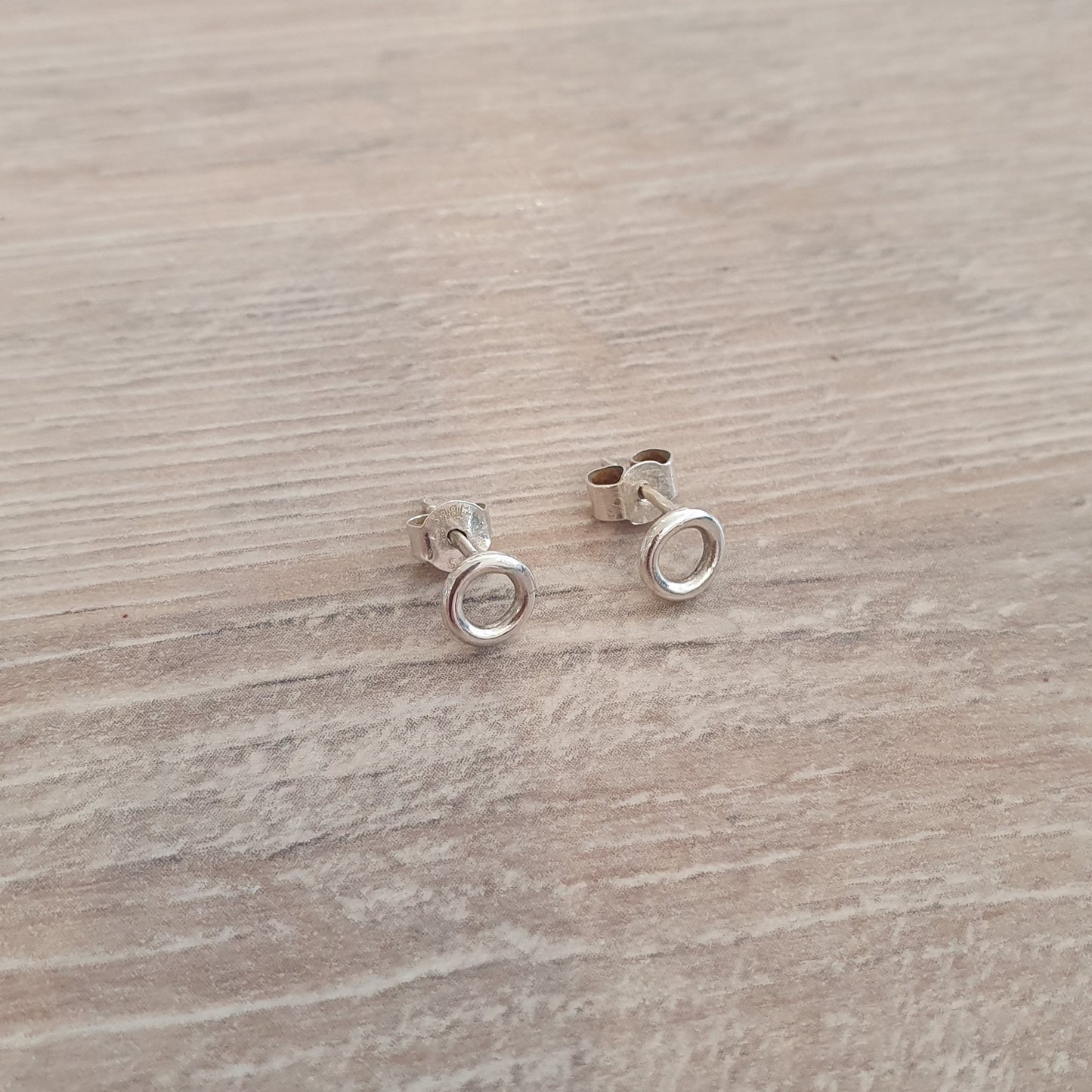 Dainty circle earrings