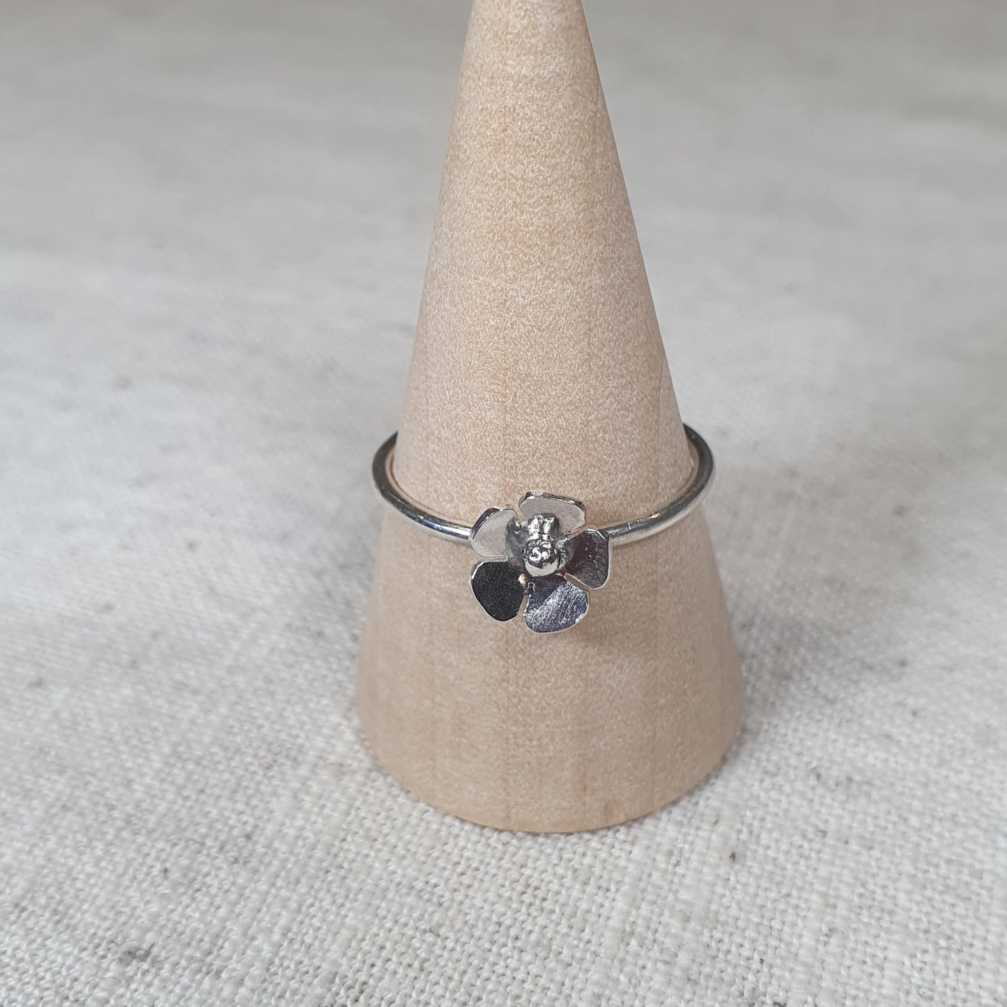 Single Flower Ring
