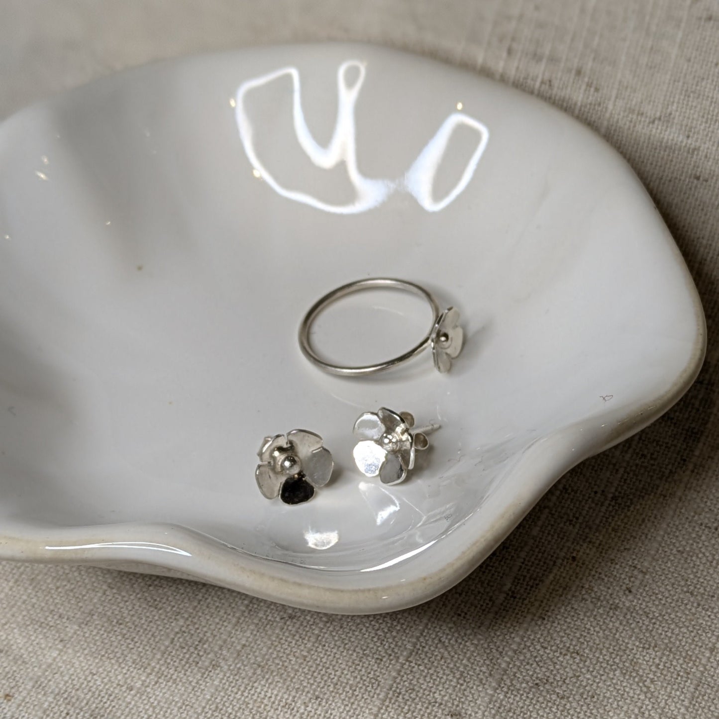 Single Flower Ring
