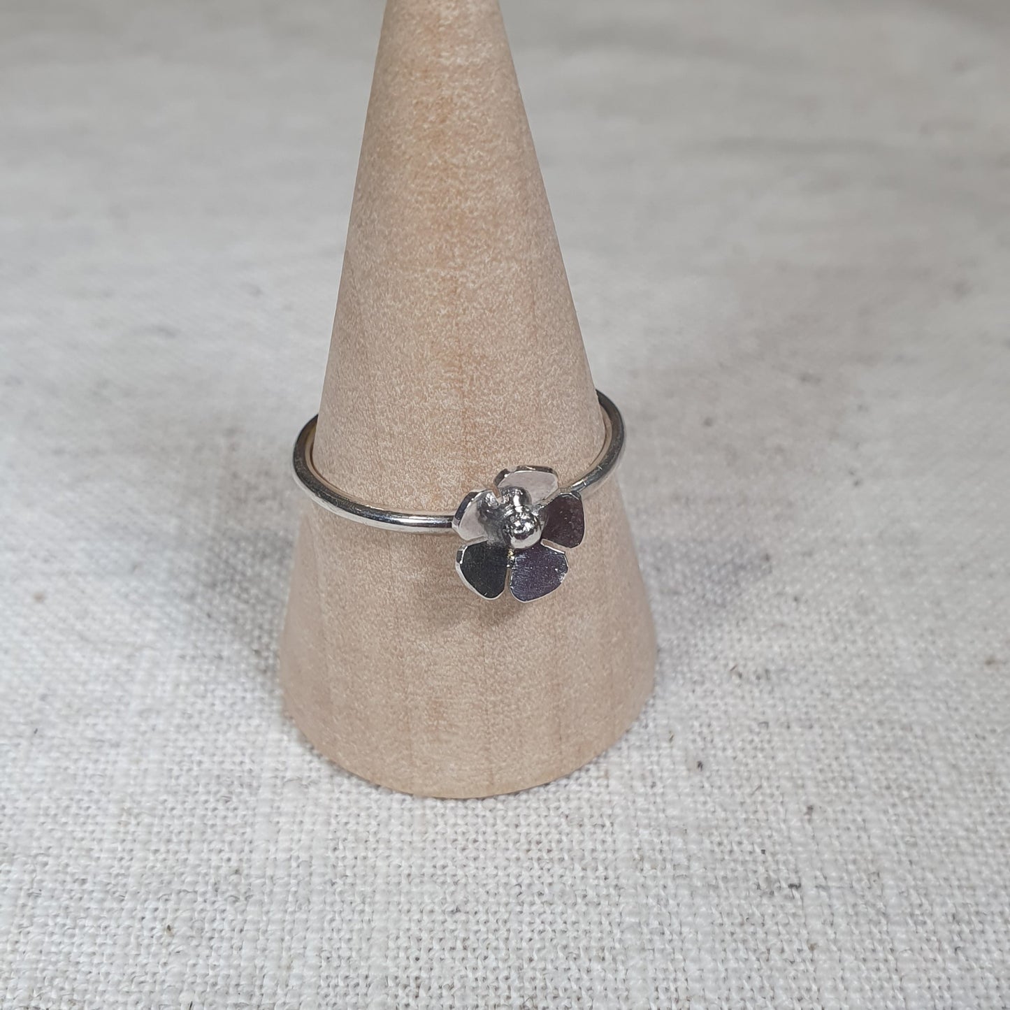 Single Flower Ring