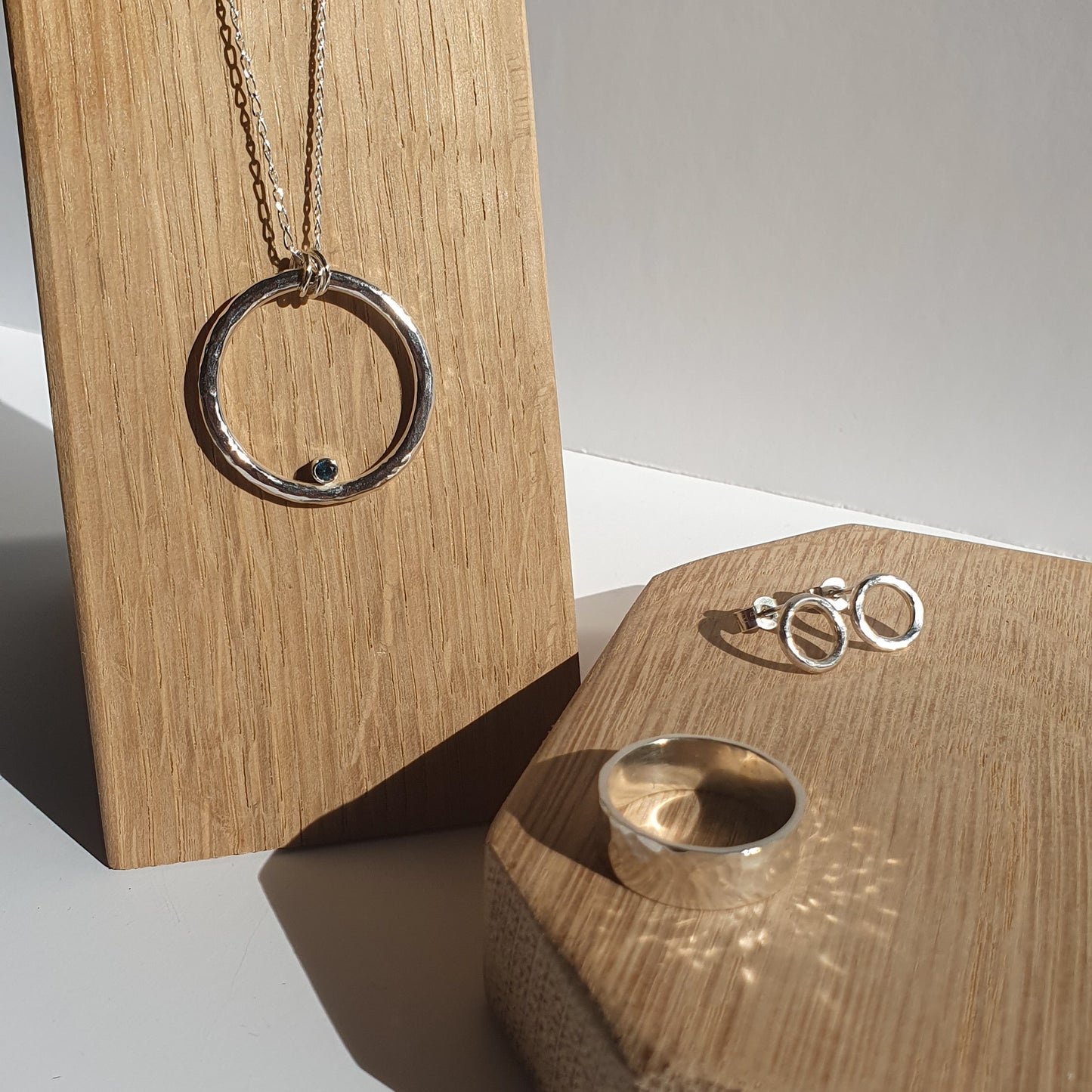 Chunky Circle Pendant with a 2.5mm Tube Set Morganite Zirconia